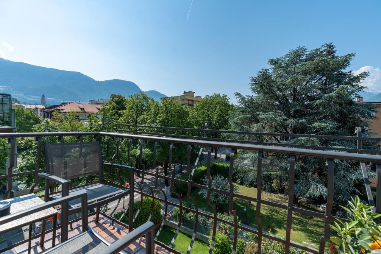 Villa Stubai - Penthouse In The Heart Of Merano Exteriör bild